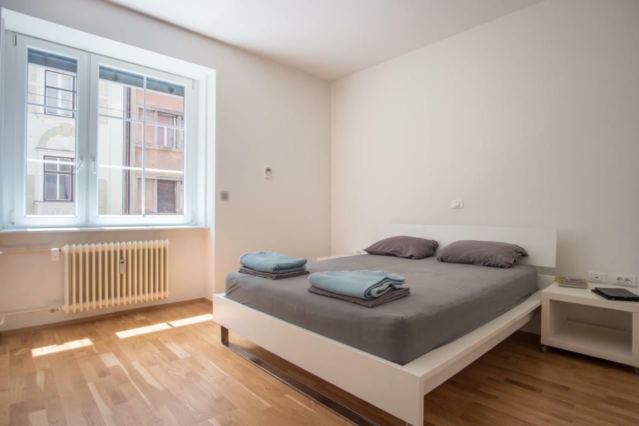 Luxury Central Apartment Ljubljana Luaran gambar
