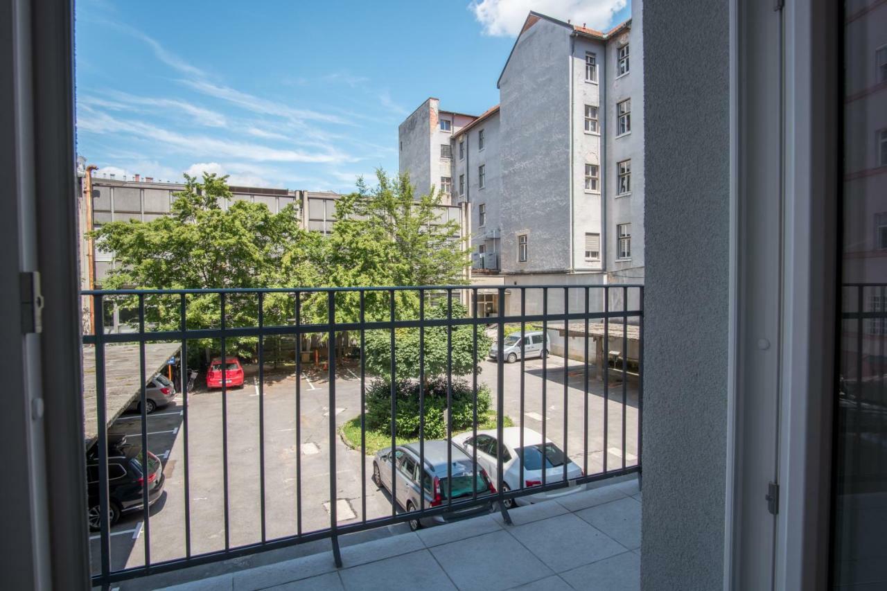 Luxury Central Apartment Ljubljana Luaran gambar