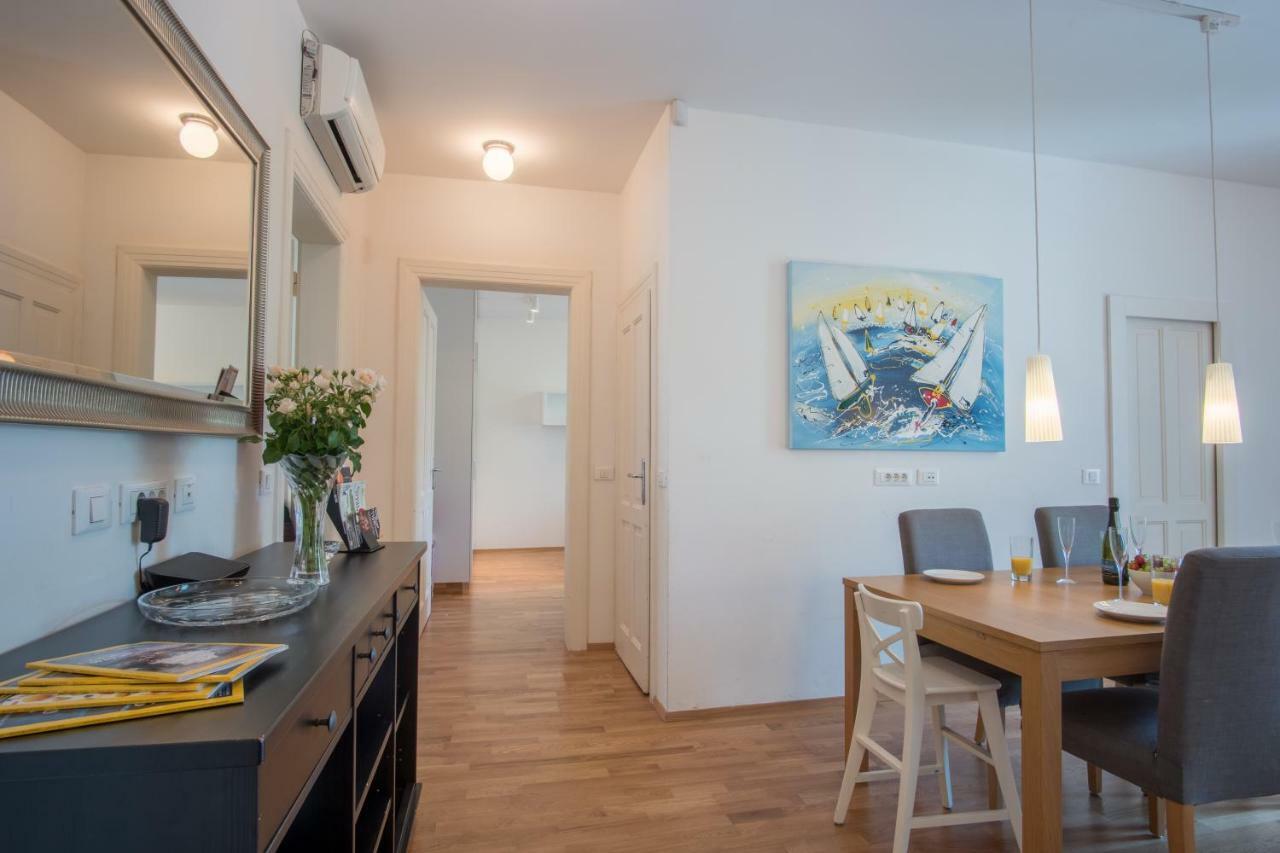 Luxury Central Apartment Ljubljana Luaran gambar