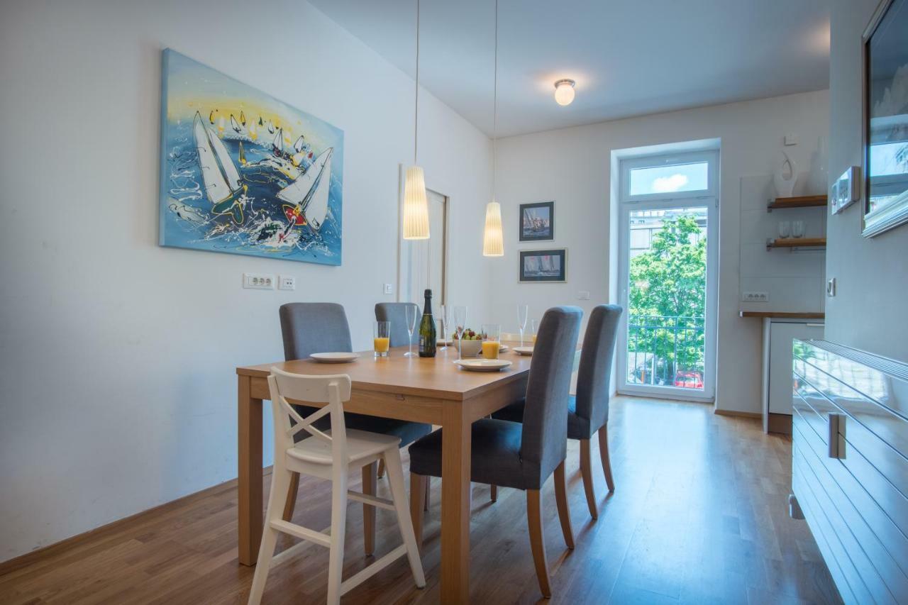 Luxury Central Apartment Ljubljana Luaran gambar