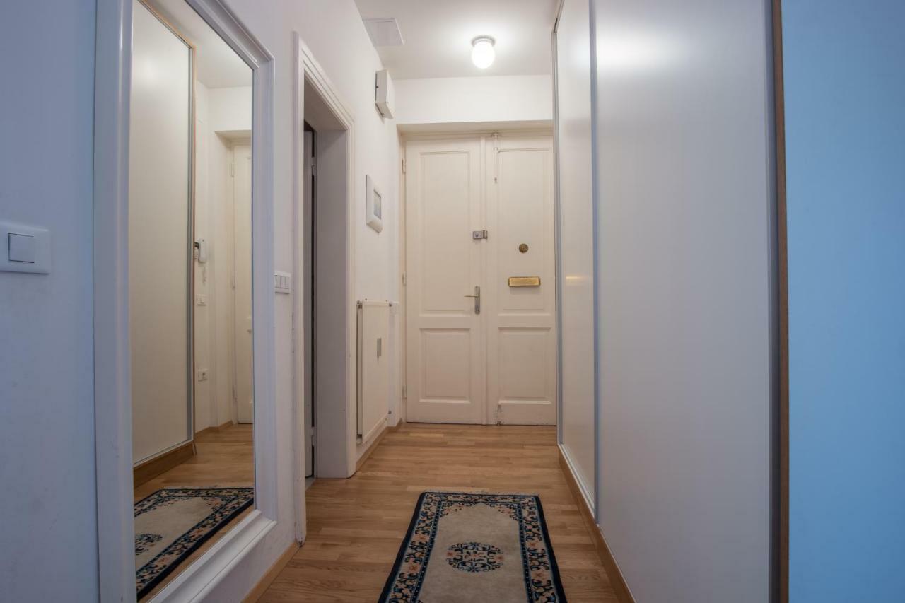 Luxury Central Apartment Ljubljana Luaran gambar