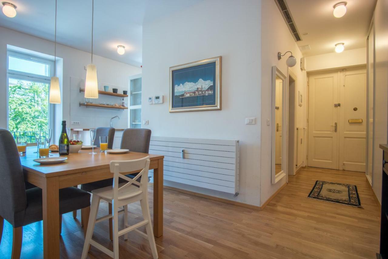 Luxury Central Apartment Ljubljana Luaran gambar